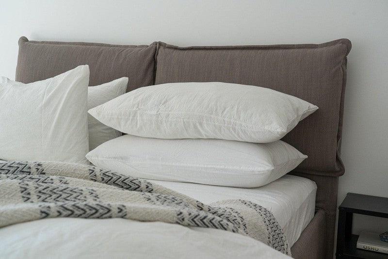 Read Linen is for sinnin’! - What to look for when choosing bed linen. at Vaaree
