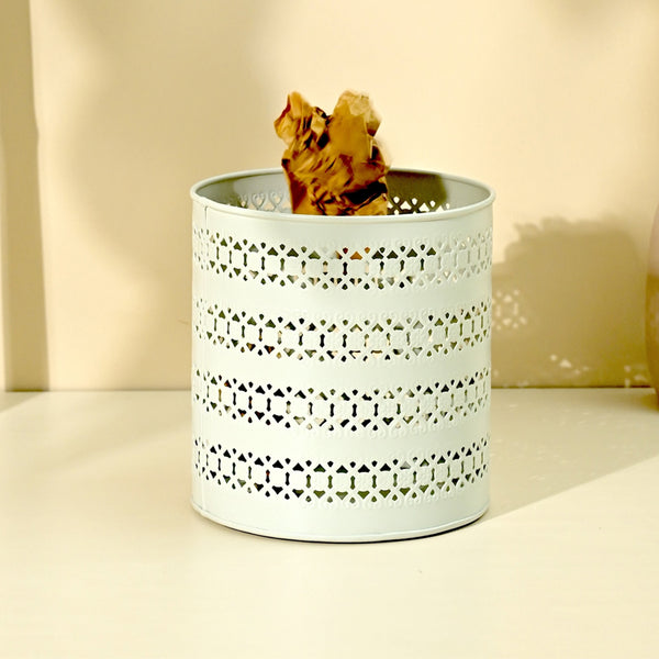 Buy Ikora Metal Dustbin Dustbin from Vaaree