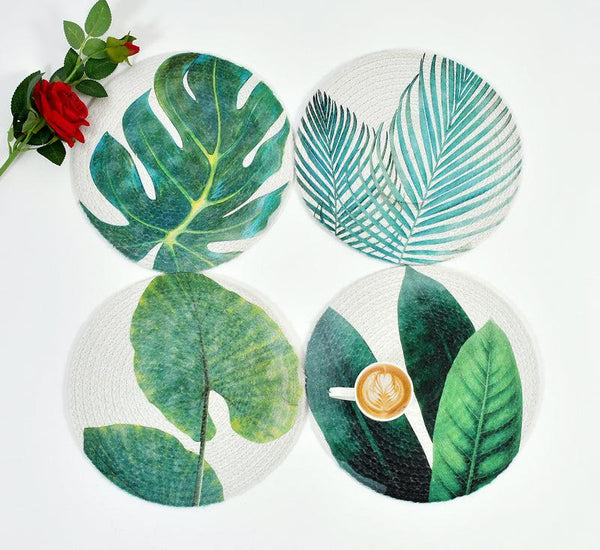 Buy Luco Leaf Placemat - Set Of Four Table Mats from Vaaree