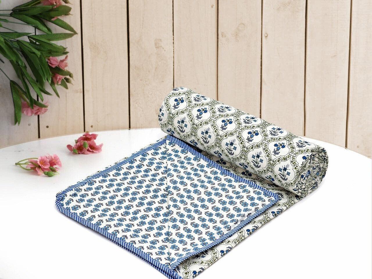 Buy Ishana Ethnic Reversible Cotton Dohar (Ivory & Blue) - 180 GSM Dohars from Vaaree