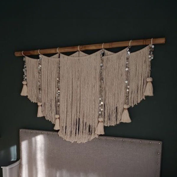 Buy Donia Macrame Wall Accent Wall Tapestry from Vaaree