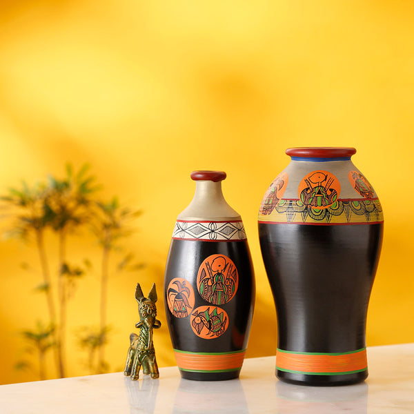 Buy Raadhika Handpainted Terracotta Vase - Two Piece Set Vase from Vaaree