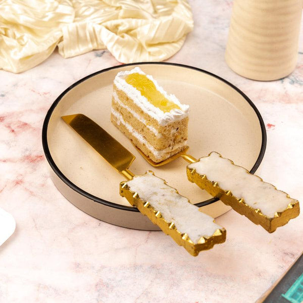 Buy Myle Marble Cake Server & Knife Cake Stand from Vaaree