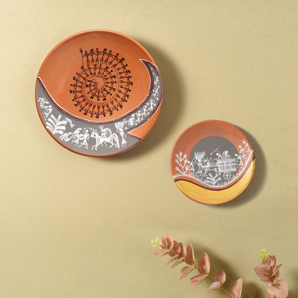 Buy Diyana Warli Terracotta Wall Accent Wall Plate from Vaaree