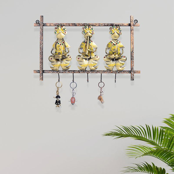 Buy Raag Rishte Handcrafted Wall Accent Hooks & Key Holders from Vaaree