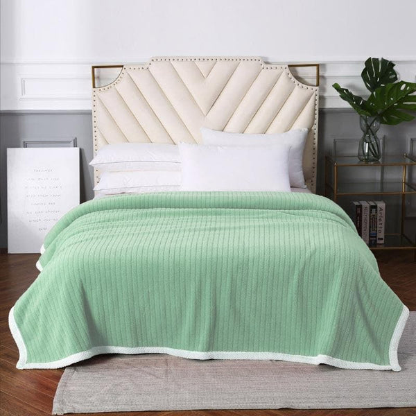 Buy Idyllic Snigu Green Polyester Blanket Blankets from Vaaree