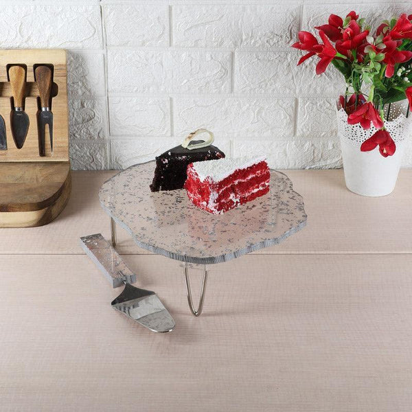 Buy Pritam Resin Cake Platter (Silver) - Set Of Two Cake Stand from Vaaree