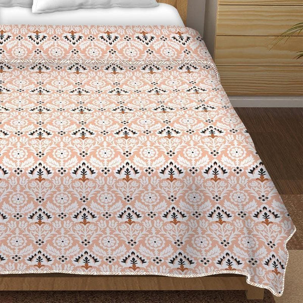 Buy Hitashi Printed Peach Cotton Dohar Dohars from Vaaree