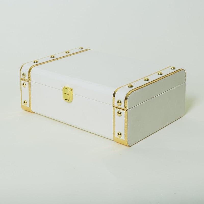 Buy Jaalidar Bedsheet Gift Set - Ivory Gift Box from Vaaree