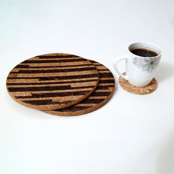 Buy Coastal Cork Trivet - Set Of Two Hot Mat from Vaaree