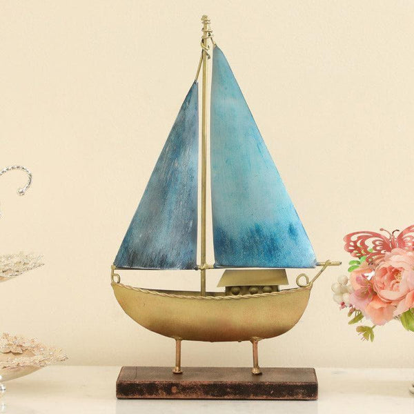 Buy Captain Sail Showpiece Showpieces from Vaaree