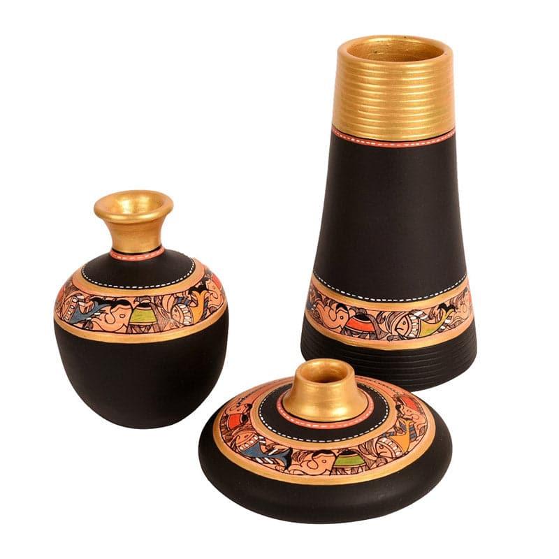 Buy Coshima Tribal Terracotta Vase - Set Of Three Vase from Vaaree