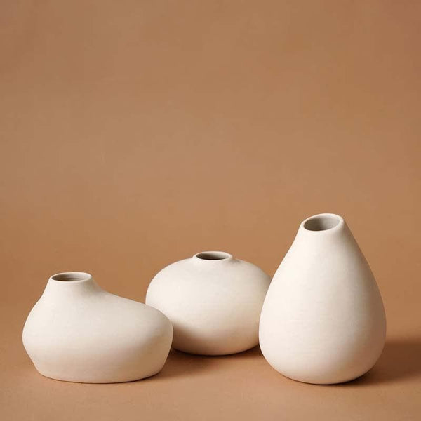 Buy Esoteric Vases (White) - Set of Three Vase from Vaaree