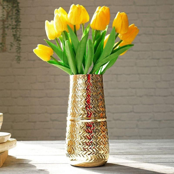 Buy Harpa Metal Vase Vase from Vaaree