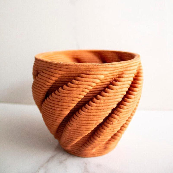 Buy Shanaya Twisted Vase Vase from Vaaree