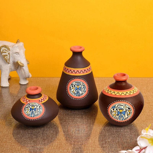 Buy Thalissa Tribal Terracotta Vase - Set Of Three Vase from Vaaree