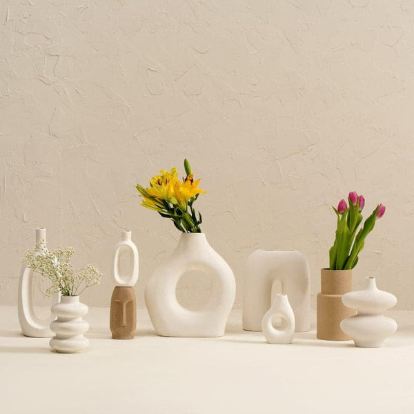 Buy Vista Vase - Set Of Nine Vase from Vaaree