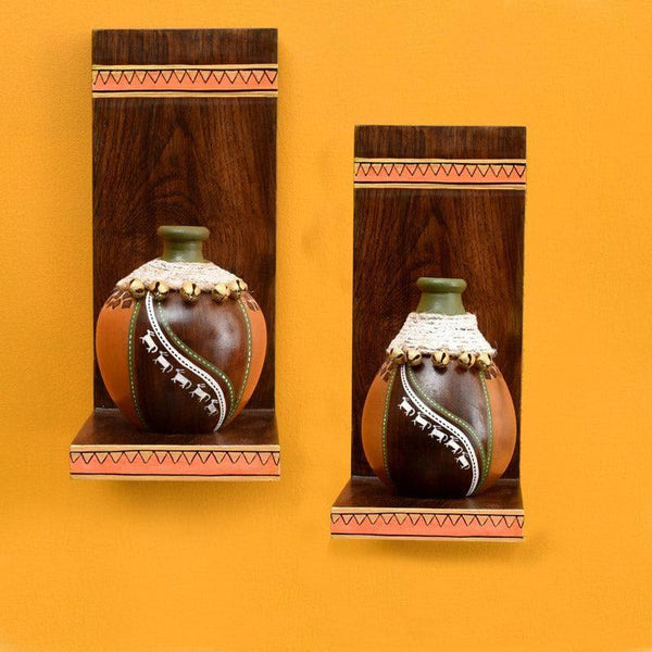 Buy Coco Calm Wall Shelf With Earthen Vases - Set Of Four Wall Accents from Vaaree