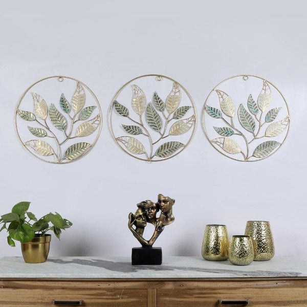 Buy Pristine Planta Wall Accent - Set Of Three Wall Accents from Vaaree