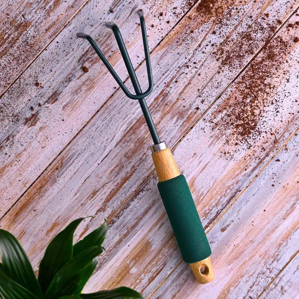 Buy Ugaoo Cultivator with Cushion Grip Wooden Handle Garden Tools from Vaaree