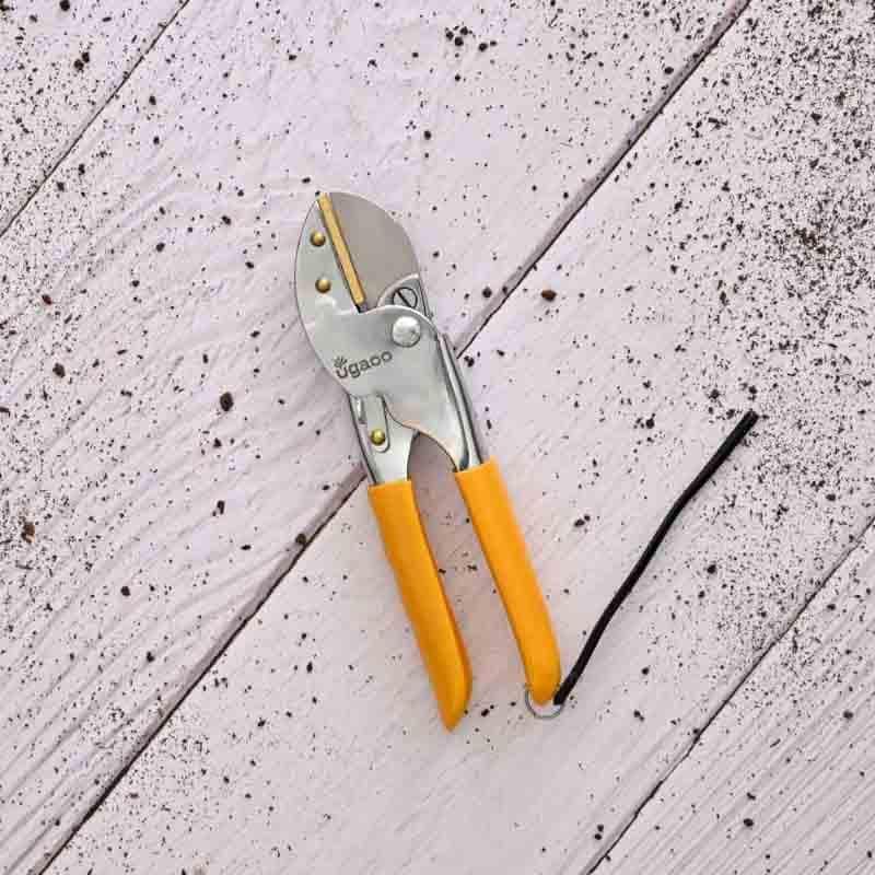 Buy UGAOO Gardening Heavy Duty Anvil Pruner Garden Tools from Vaaree